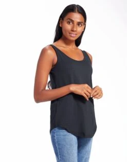 Mantis Womens Loose Fit Vest -Outlet Elite Togs Store f71ec1c77453cfee0420e423067a420112c0d07c167e2dfae0c7a0f9734e7e23